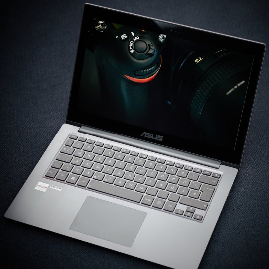 ASUS U38N - Bildwiedergabe