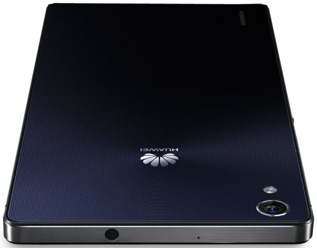 Die Rückseite besteht aus Glas und ist ebenso durch Gorilla Glass 3 geschützt wie das Display [Bildmaterial: Huawei]