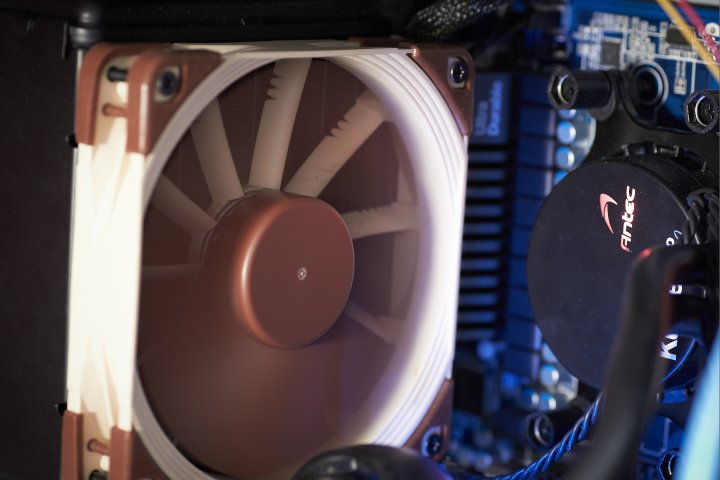 Antec KÜHLER H2O 920 mit Noctua NF-F12