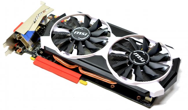 MSI GTX960 2GD5T OC - Der Kühler hört auf den Namen 'Armor 2X'