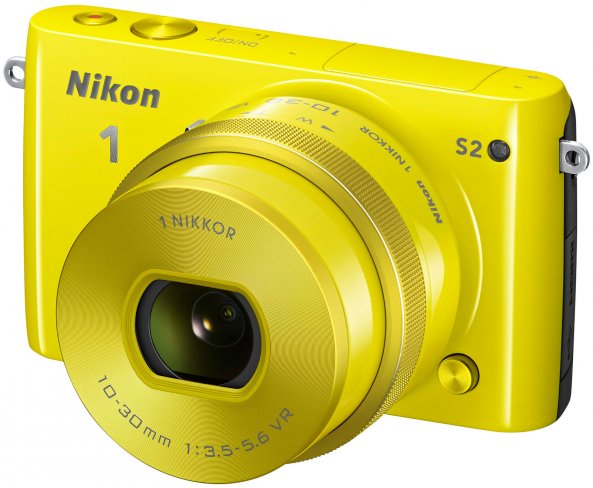 Ab Herbst wird die neue Nikon 1 S2 auch in der Farbe Sonnengelb zu haben sein [Bildmaterial: Nikon]