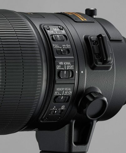 An der Seite des Objektivs finden sich zahlreiche Einstellmöglichkeiten, wie die drei verschiedenen Fokusmodi [Bildmaterial: Nikon]