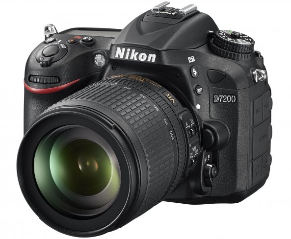 Nikon D7200 mit 18-105 mm VR Kit-Objektiv [Bildmaterial: Nikon]