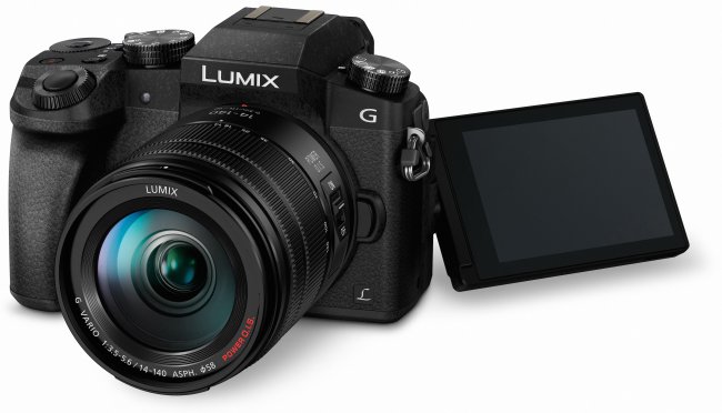 Panasonic Lumix DMC-G7/G70: Das Schwenkdisplay löst mit 1,04 Mio. Pixel auf