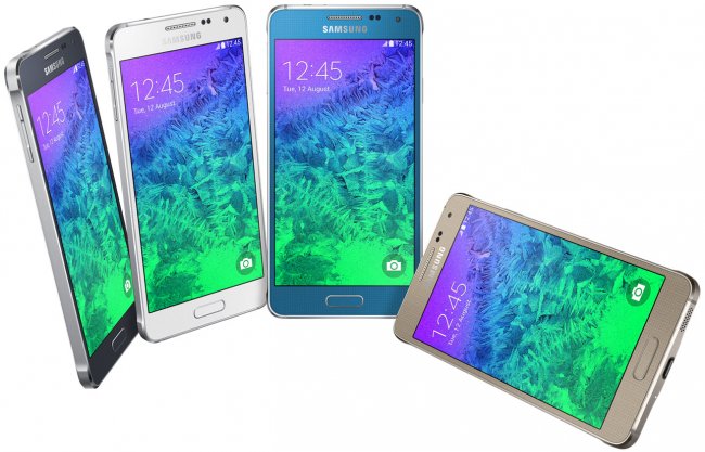 Zu Beginn wird das Galaxy Alpha in Schwarz, Weiß, Gold, Silber und Blau erhältlich sein, wobei sich die angebotenen Farben je nach Region unterscheiden können [Bildmaterial: Samsung]