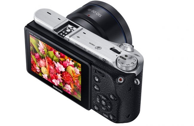 Kaum 300 Gramm schwer: Die Samsung NX500 [Bildmaterial: Canon]
