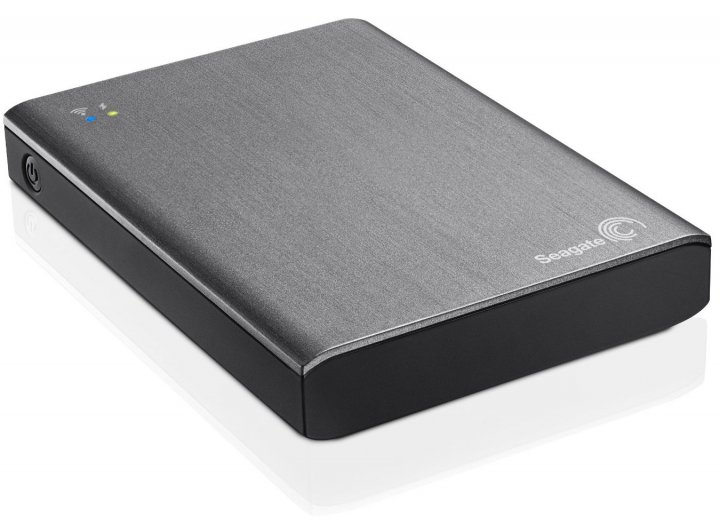 Die Oberseite der Wireless Plus besteht aus Hochlanz-Plastik, insgesamt macht das Äußere einen soliden Eindruck