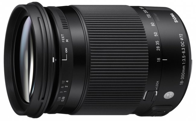 Sigma 18-300 mm f/3.5-6.3 DC Macro OS HSM Contemporary (C014) [Bildmaterial: Sigma]