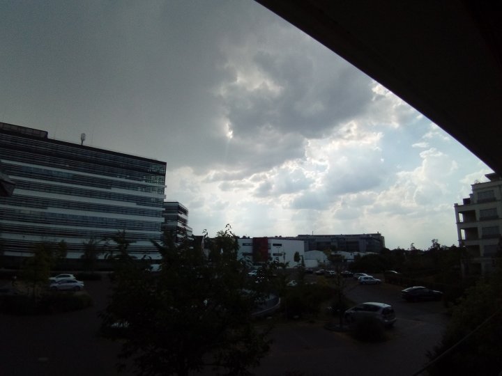 Alcatel_3X_weiter_Winkel.jpg, 1.7 MB