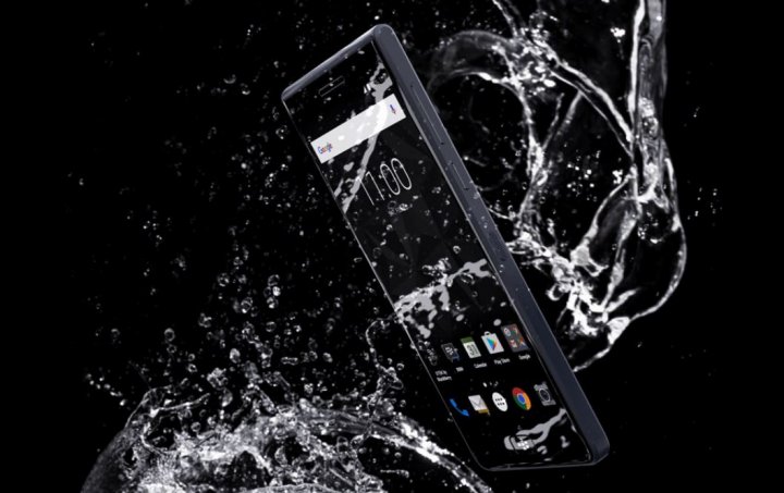 BlackBerry_Motion_wasserdicht.JPG, 96 KB