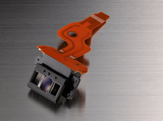 D5200-AF_sensor_unit.jpg