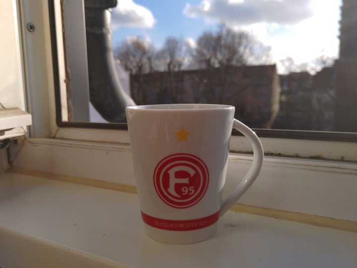 Fairphone_4_Bokeh.jpg, 975 KB