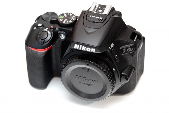 Nikon D5600: Das Gehäuse entspricht 1:1 dem Vorgänger