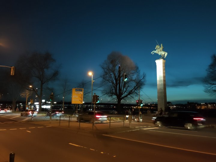 Oppo_Reno4_Pro_5_Nacht.jpg, 771 KB