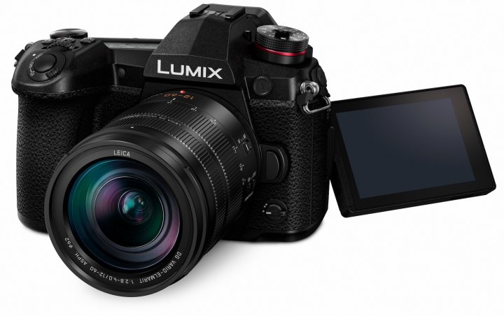 Panasonic Lumix G9: Neu ist unter anderem ein Schulterdisplay
