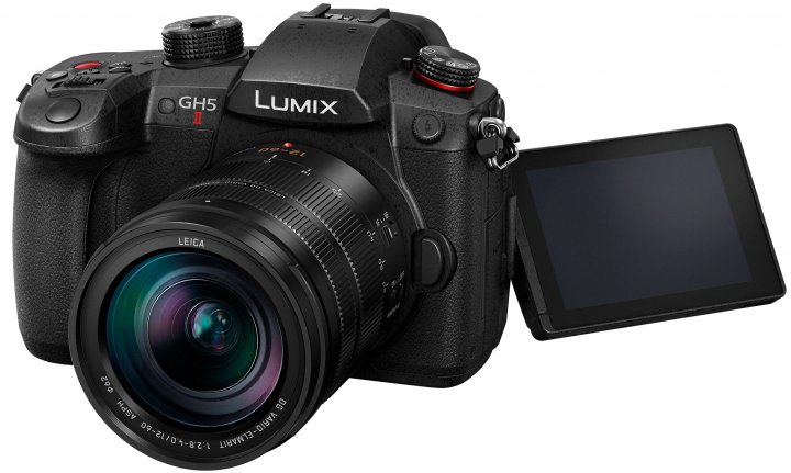 Panasonic Lumix GH5 II: Von außen kaum von der Vorgängergeneration zu unterscheiden [Bildmaterial: Panasonic Deutschland]