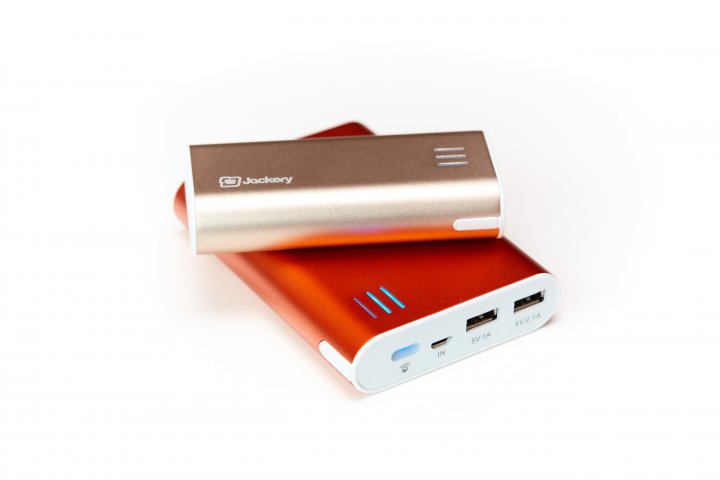 Jackery Giant+ und Jackery Bar Premium (oben)