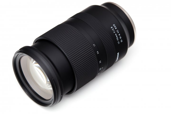Tamron 17-70 mm f/2.8 Di III-A VC RXD