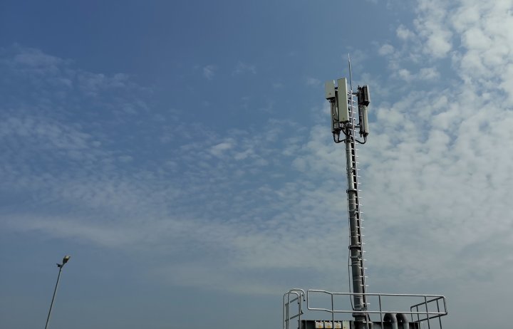 Vodafone-Parkhaus_5G-Station_2560.jpg, 597 KB