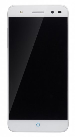 ZTE_Blade_V7_Lite_vorn.jpg, 38 KB