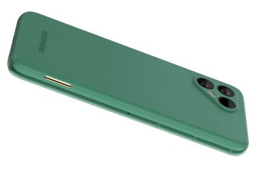 Der Akku des Fairphone 4 kann dank entfernbarer Gehäuserückseite manuell getauscht werden