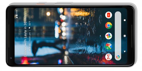 Das längliche 18.9-Format des Displays des Google Pixel 2 XL eignet sich vor allem zum Betrachten von Filmen