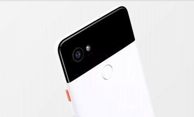 Das zweifarbige Design der Rückseite ist typisch für das Google Pixel 2 und 2 XL