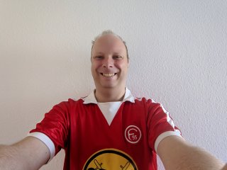 Alternativ sind Selfies mit Weitwinkel bis zu 107 Grad möglich
