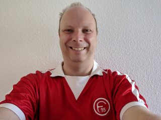 Für Selfie steht ein normales Tele-Objektiv zur Verfügung