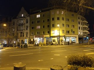 Auch bei Dämmerlicht schießt die Hauptkamera des HTC U11 Plus in der Regel gute Fotos