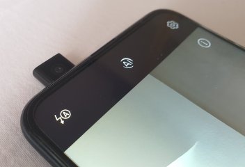 Der Mechanismus der Pop-Up-Kamera des Honor 9X machte im Test einen zuverlässigen Eindruck