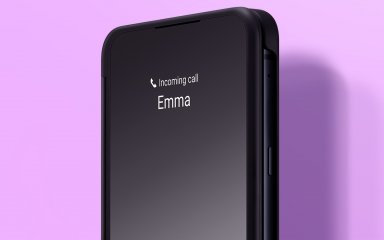 Ist der Dual-Screen zugeklappt, zeigt das 2,1-Zoll-Monochrom-Display auf der Außenseite die wichtigsten Infos an
