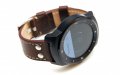 LG G Watch R: Bei Bedarf lassen sich beliebige 22-mm-Bänder anbringen, um den Look etwas aufzuwerten
