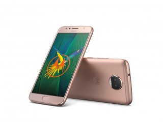 Das Moto G5S Plus bietet den schnelleren Prozessor, das größere Display und eine Dual-Kamera