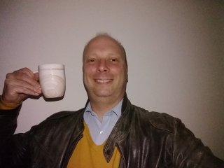 Im Gegensatz zum Moto G5S Plus hat die Selfie-Kamera des Moto G5S ein Fotolicht