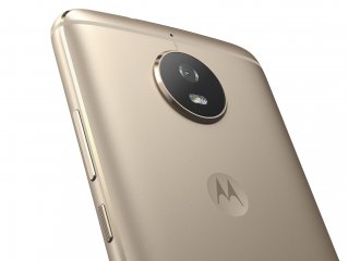 Das Moto G5S ist die aufgepeppte Version des Moto G5
