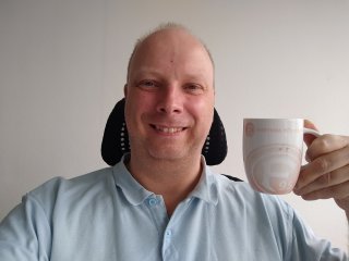 Die Frontkamera des Motorola Moto G7 Plus löst mit zwölf MP auf