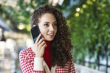 Die Sprach- und Empfangsqualität des Motorola Razr 2022 ist hervorragend
