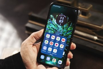 Das Motorola Razr 2022 läuft auf reinem Android