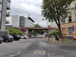 Insbesondere bei bedecktem Himmel macht sich die sehr gute Restlichtverwertung der Hauptkamera des OnePlus 10 Pro 5G bezahlt