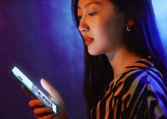Das OnePlus Nord bietet ein gutes Preis-Leistungs-Verhältnis und ein paar Highlights wie das hochauflösende, helle Display