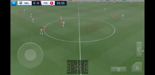 Bei Spielen im 16:9-Format wie Dream League Soccer zeigt das Samsung Galaxy S9 Plus schwarze Ränder