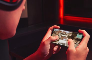 Die Bildwiederholfrequenz des Displays des Sony Xperia 5 III kann auf 120 Hz hochgestellt werden – perfekt fürs Gaming