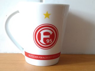 Per einfachem Finger-Tipp auf die rechte Bedienleiste kommt man zum Zweifach-Zoom