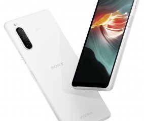 Das Sony Xperia 10 II hat ein 21:9-Display und deshalb besonders schlank