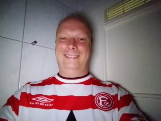Das Display-Fotolicht für Selfies ist interessanterweise heller als das LED-Blitzlicht der Hauptkamera