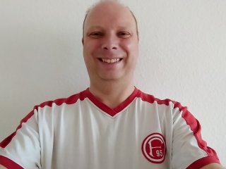 Die Selfie-Kamera schießt Fotos mit maximal acht MP Auflösung