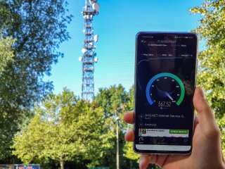 Bei 5G-Tests von Vodafone in Berlin wurden weit höhere Download-Raten als bei unserem Test in Düsseldorf erzielt