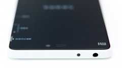 Xiaomi Mi 4c - Auf der Oberseite lassen sich, wie gewohnt, Headsets oder Kopfhörer anschließen