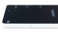 Xiaomi Mi 4c - die micro-SIM-Karten lassen sich seitlich einbauen